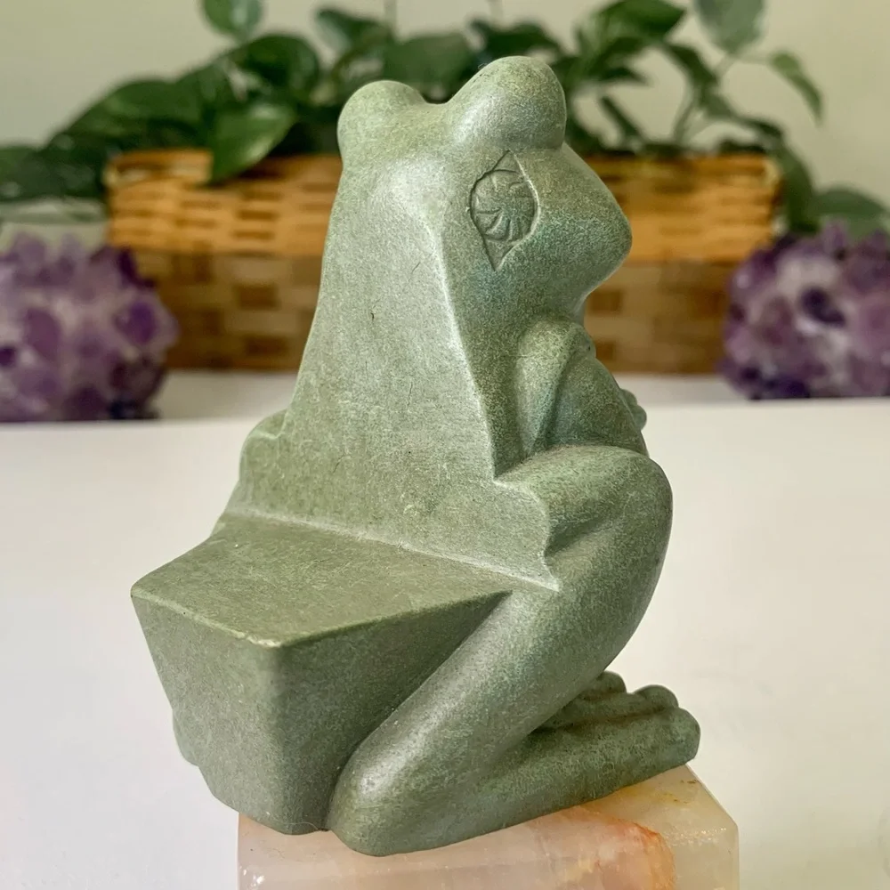Green Frog Statue Cast Stone Garden Shelf Sitter Indoor Outdoor Figurine 3.5
